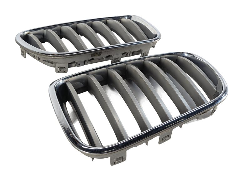 2013-2017 BMW X3 (F25) FRONT LEFT & RIGHT HOOD VENT TRIM GRILLE SET/2