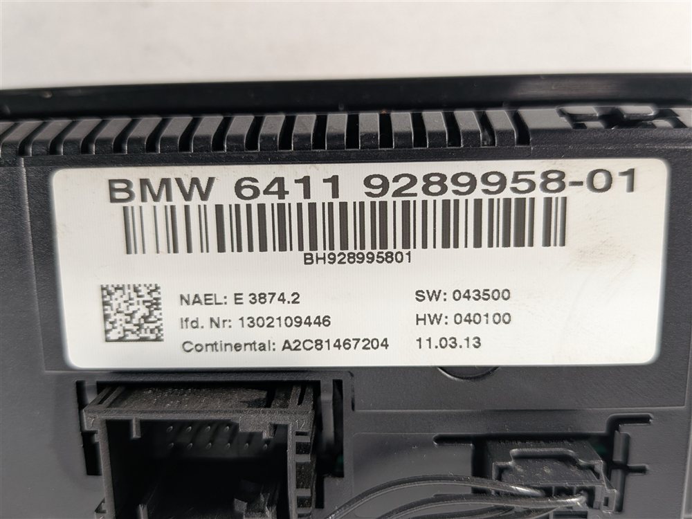 Thumbnail 8: 11-14 BMW X3 (F25) FRONT HEATER A/C TEMPERATURE CLIMATE w/ RADIO CONTROL & TRIM