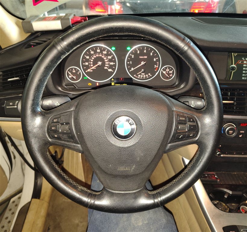 Thumbnail 2: 11-17 BMW X3 (F25) 3 SPOKE STEERING WHEEL & MULTIFUNCTION SWITCH BUTTONS (BLACK)