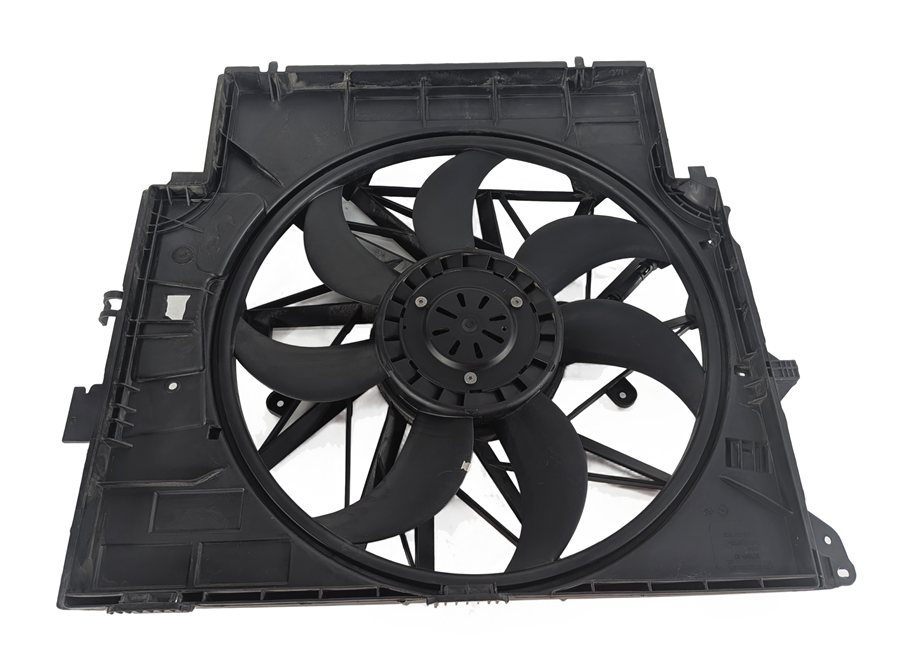 Thumbnail 2: 13-18 BMW X3 X4 (F25 F26) 2.0L N20 TURBO ENGINE RADIATOR COOLING FAN w/ SHROUD