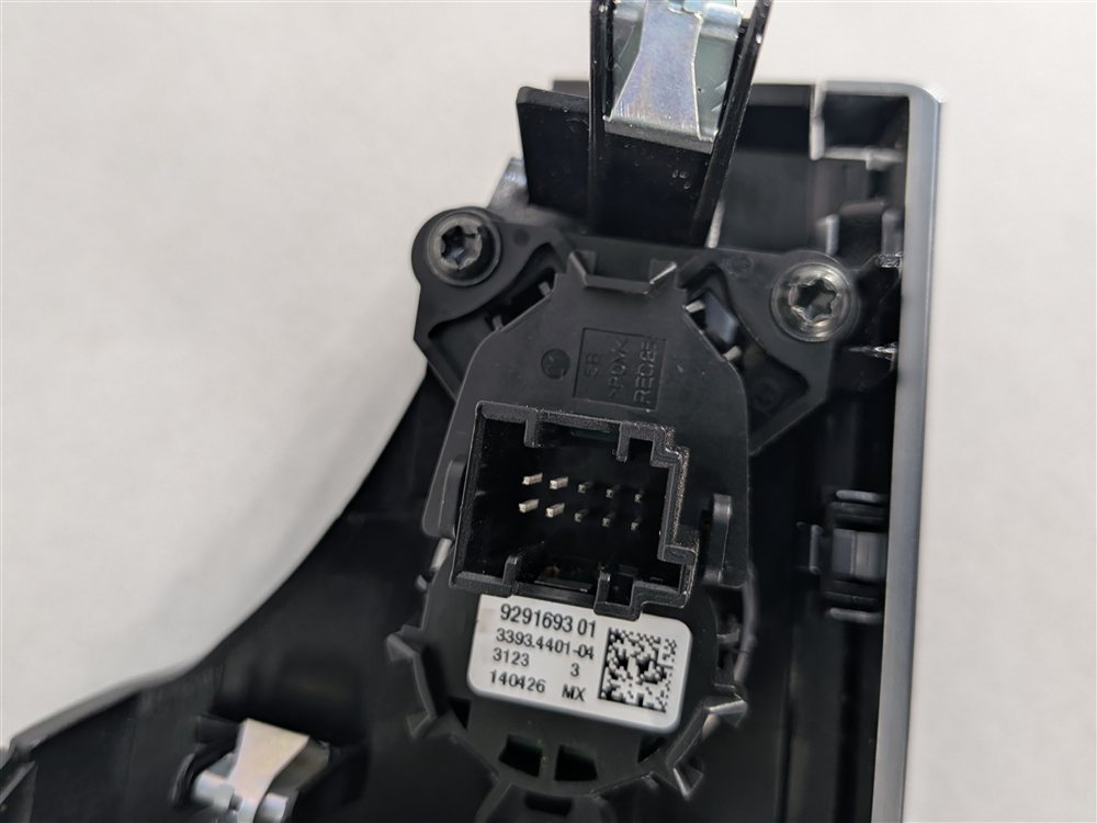 Thumbnail 8: 2014 BMW X3 (F25) FRONT CENTER DASH AC VENT w/ HAZARD START STOP SWITCH (Black)