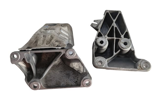 Thumbnail 3: 2014 BMW X3 (F25) 2.0L N20 ENGINE LEFT & RIGHT MOTOR MOUNT SUPPORT BRACKET SET/2