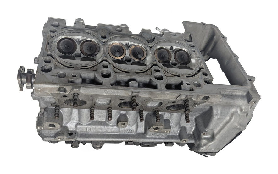 Thumbnail 4: 12-15 AUDI A6 A7 Q7 (C7 4G8 4L) 3.0L SUPERCHARGED ENGINE RIGHT CYLINDER HEAD