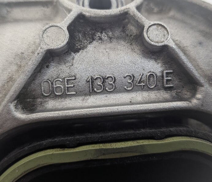 Thumbnail 9: 12-17 AUDI A6 A7 Q5 S5 SQ5 (C7 4G8 B8 8T 8R) RIGHT INTAKE MANIFOLD DIFFUSER RAIL