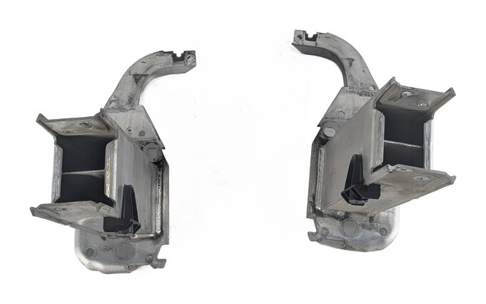 Thumbnail 3: 12-18 AUDI A6 A7 S6 S7 RS7 C7 4G8 FRONT BUMPER REINFORCEMENT BAR BRACKET SET/2