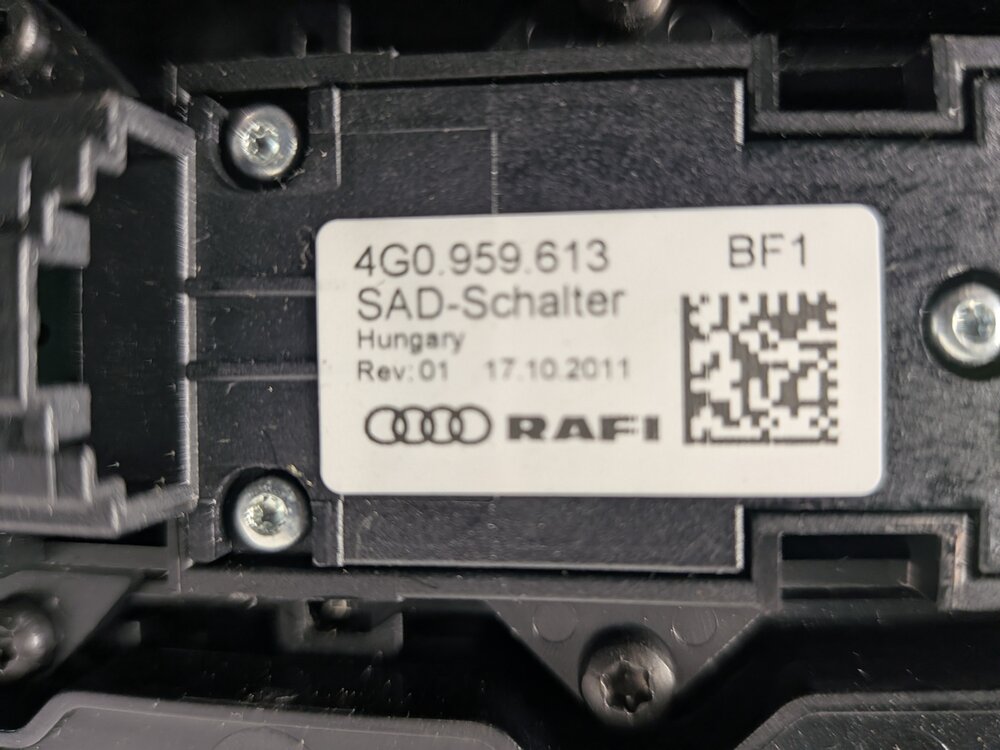 Thumbnail 11: 2012-2018 AUDI A6 (C7) FRONT DOMELIGHT MAP READING DOME LIGHT LAMP (Beige)