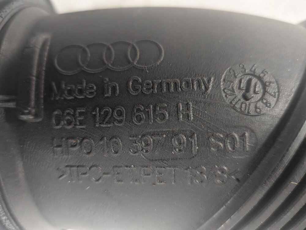Thumbnail 8: 2012 AUDI A6 (C7 4G) 3.0L (CGXB) ENGINE AIR CLEANER INTAKE INLET DUCT PIPE TUBE