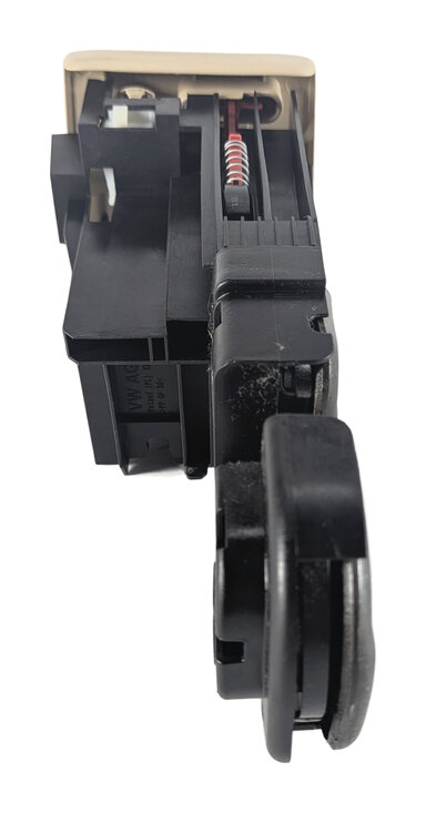Thumbnail 6: 2012 AUDI A6 (C7 4G) REAR RIGHT SEAT BACK RELEASE LATCH HANDLE w/ LOCK (Beige)