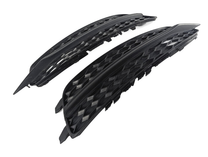 2012 AUDI A6 (C7 4G) FRONT LEFT/RIGHT LOWER BUMPER HONEYCOMB GRILLE INSERT SET/2