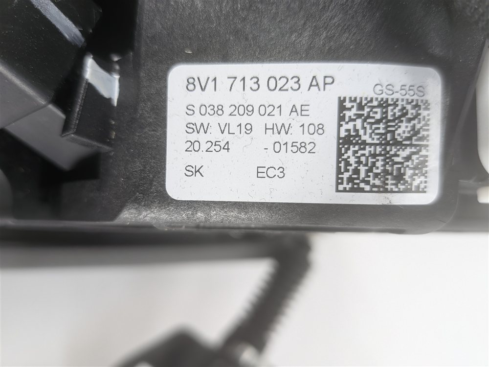 Thumbnail 10: 17-20 AUDI A3 (8V) DRIVER AUTOMATIC TRANSMISSION SHIFT SHIFTER ASSEMBLY w/ CABLE