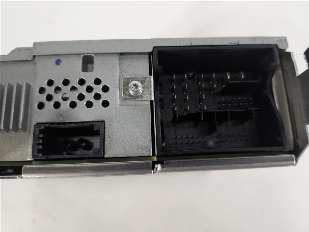 Thumbnail 9: 2019-2020 AUDI A3 S3 (8V) MMI RADIO RECEIVER MAIN UNIT w/ CD DVD PLAYER MODULE