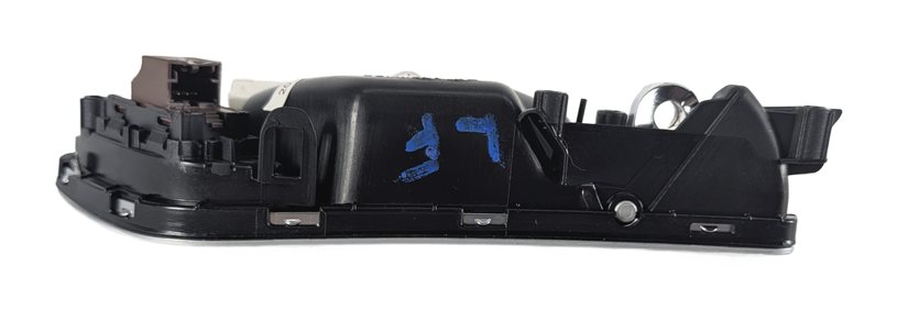 Thumbnail 6: 15-20 AUDI A3 S3 (8V) FRONT LEFT DRIVER INTERIOR DOOR HANDLE w/ LOCK SWITCH