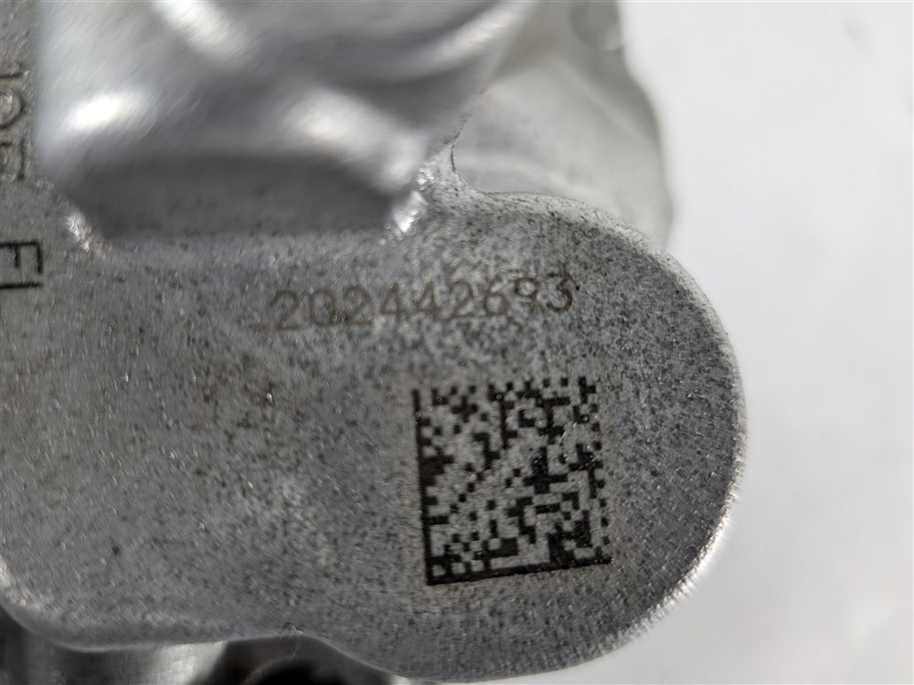 Thumbnail 9: AUDI 19-20 A3 21-24 Q3 (8V F3) 2.0L TURBO ENGINE OIL FLUID PUMP w/ PICKUP TUBE
