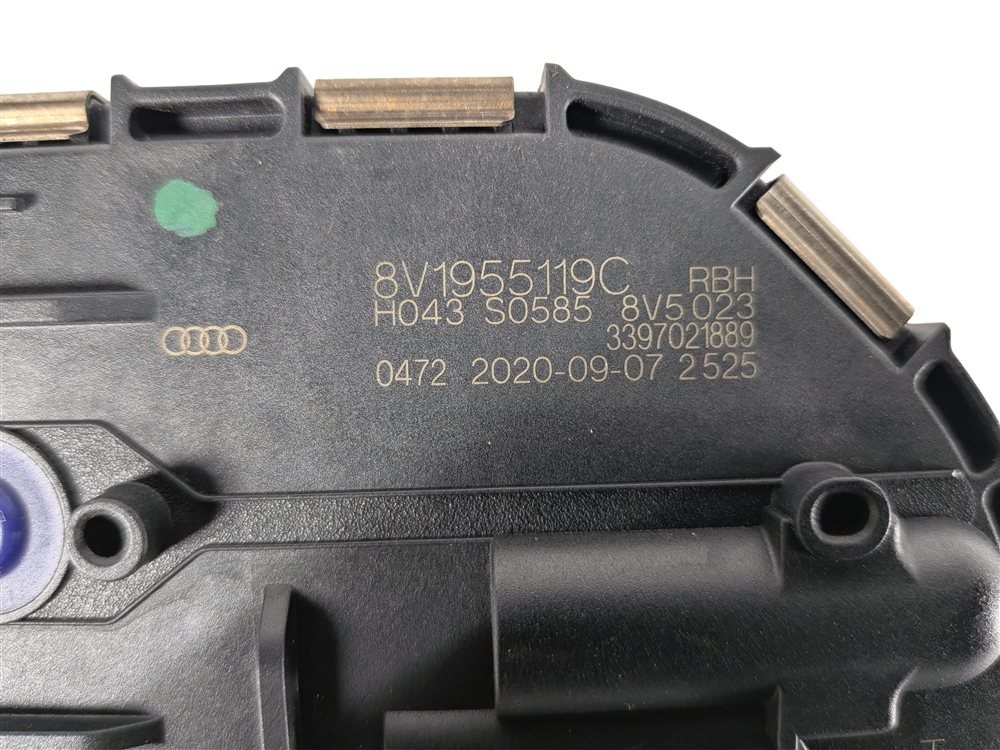 Thumbnail 9: 15-18 AUDI A3 S3 RS3 (8V) FRONT WINDSHIELD WIPER MOTOR