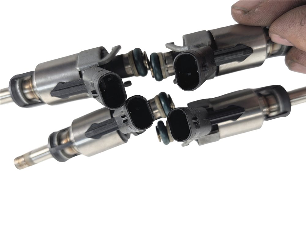 Thumbnail 9: AUDI 19-20 A3 21-24 Q3 (8V F3) 2.0L TURBO ENGINE FUEL INJECTOR INJECTORS SET/4