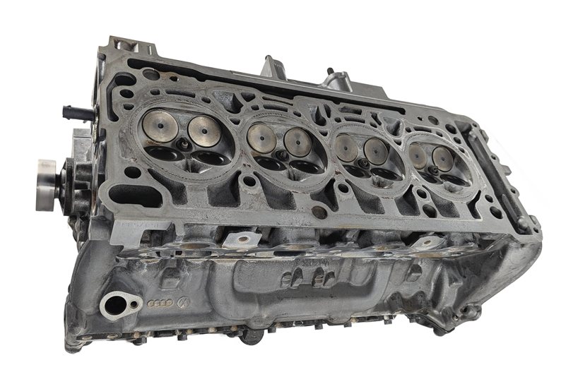 Thumbnail 4: AUDI 17-19 A3 21-23 Q3 (8V F3) 2.0L TURBO CZRA ENGINE CYLINDER HEAD ASSEMBLY