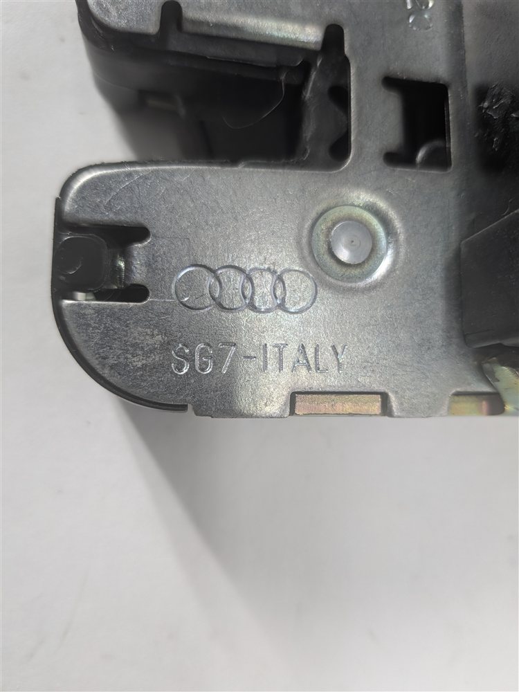 Thumbnail 7: 2016 AUDI A3 (8V) SEDAN REAR TRUNK BOOT DECK LID LOCK LATCH CATCH 4H0827505A