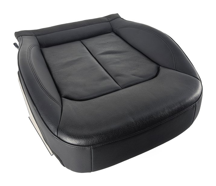 2016 AUDI A3 (8V) FRONT RIGHT LOWER SEAT CUSHION LEATHERETTE (Black)