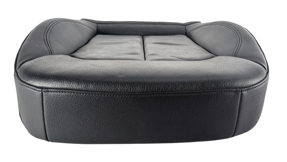 Thumbnail 2: 2016 AUDI A3 (8V) FRONT RIGHT LOWER SEAT CUSHION LEATHERETTE (Black)