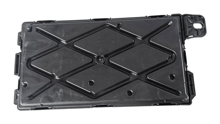 13-19 BMW 328i 330i 335i 428i 435i M3 M4 (F30 F31 F32) REAR BODY CONTROL MODULE
