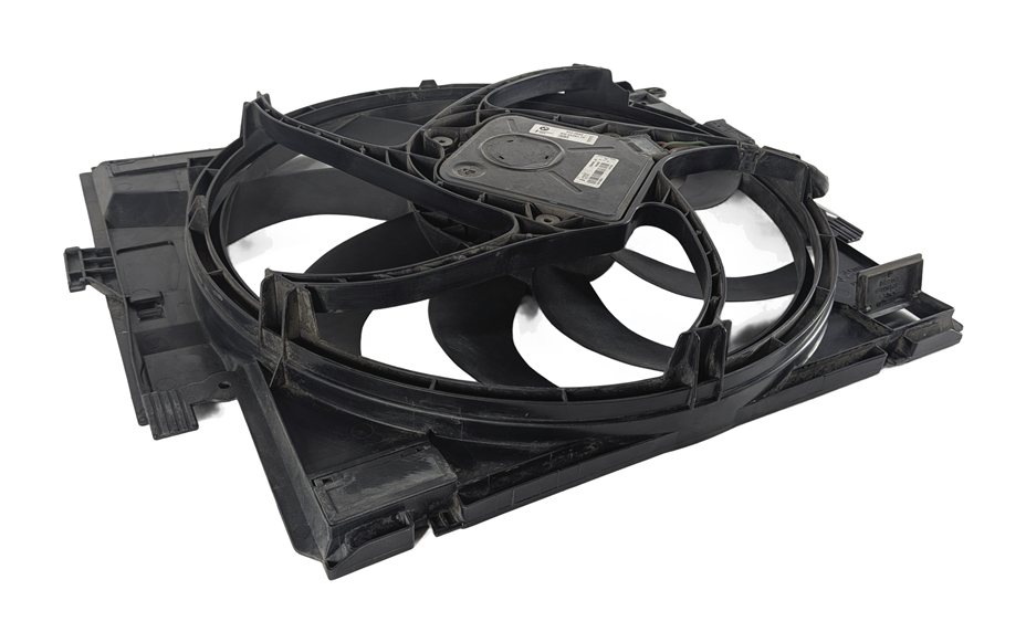 14-18 BMW 328i DIESEL 328iGT 335iGT (F30 F34) 600w RADIATOR COOLING FAN w/ MOTOR
