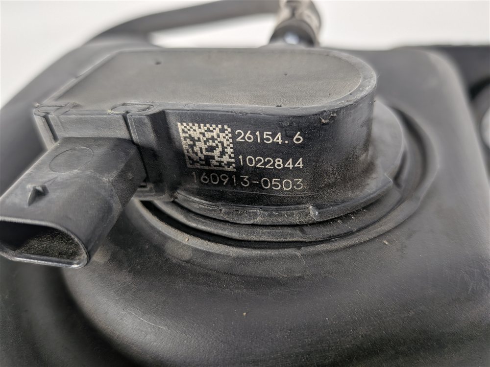 Thumbnail 10: 14-18 BMW 328i (F30) 2.0L N47T DIESEL EXHAUST FLUID DEF SCR PASSIVE FLUID TANK
