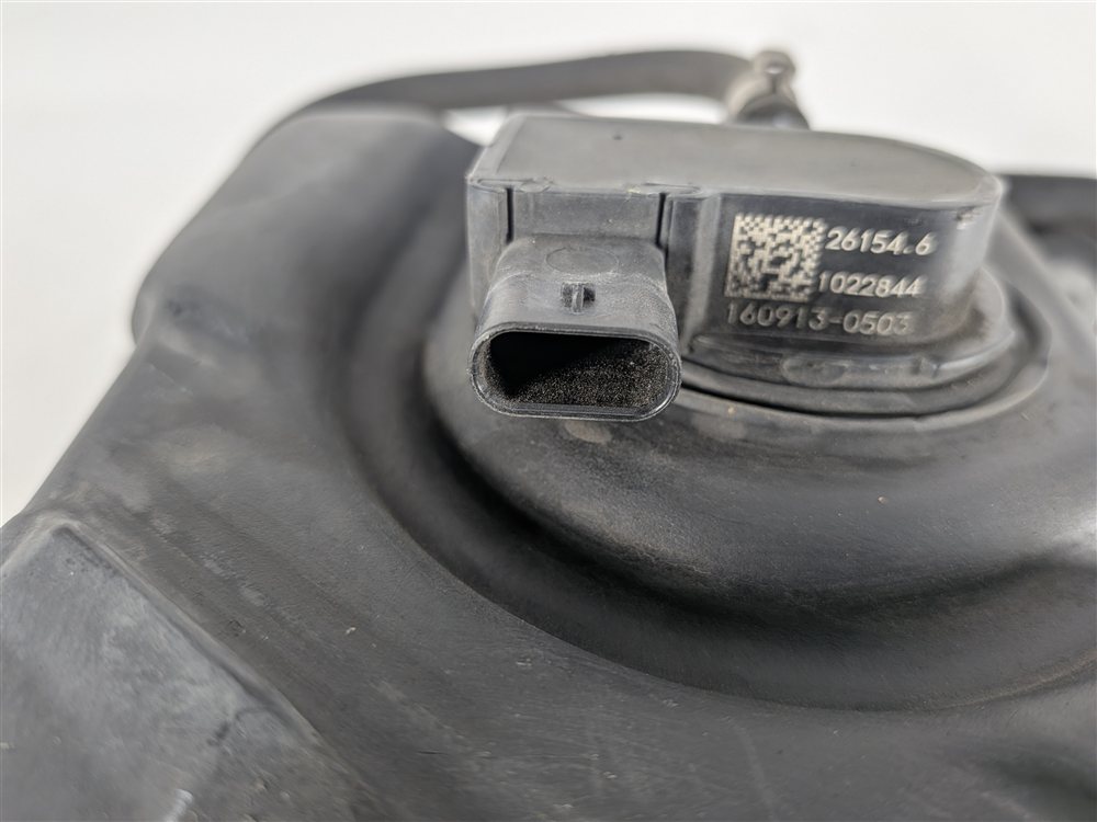 Thumbnail 11: 14-18 BMW 328i (F30) 2.0L N47T DIESEL EXHAUST FLUID DEF SCR PASSIVE FLUID TANK