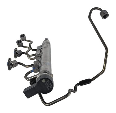 Thumbnail 6: 2014 BMW 328D (F30) 2.0L DIESEL N47T ENGINE FUEL RAIL w/ LINES PRESSURE SENSOR