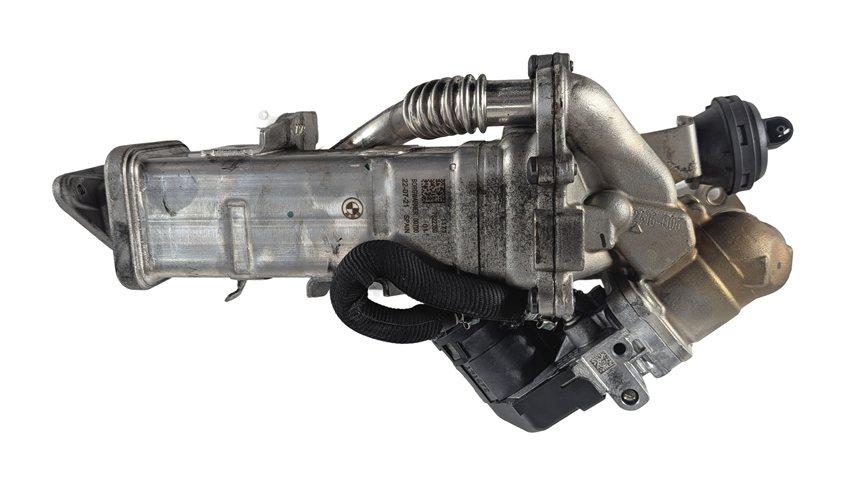 Thumbnail 7: 14-18 BMW 328i 535i 740I X3 X5 F30 F01 F10 F15 DIESEL ENGINE EGR VALVE ASSEMBLY