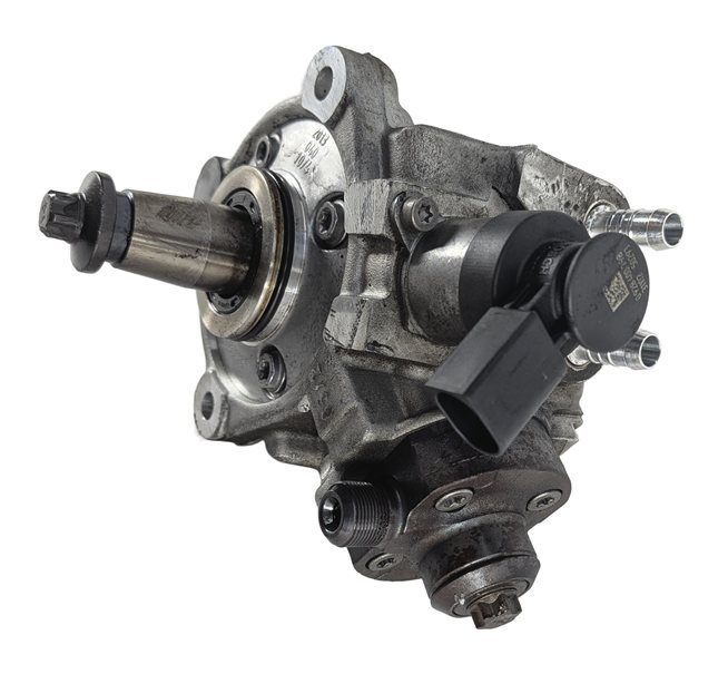 Thumbnail 6: 2014-2017 BMW 328i X3 (F25 F30) 2.0L N47T DIESEL ENGINE FUEL INJECTION PUMP