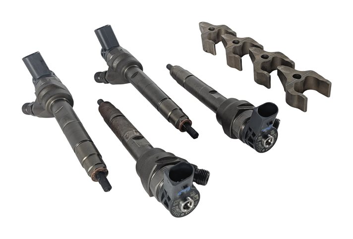 Thumbnail 5: 2014-2018 BMW 328i 535i 740i X5 - 2.0L / 3.0L DIESEL ENGINE FUEL INJECTOR SET 4