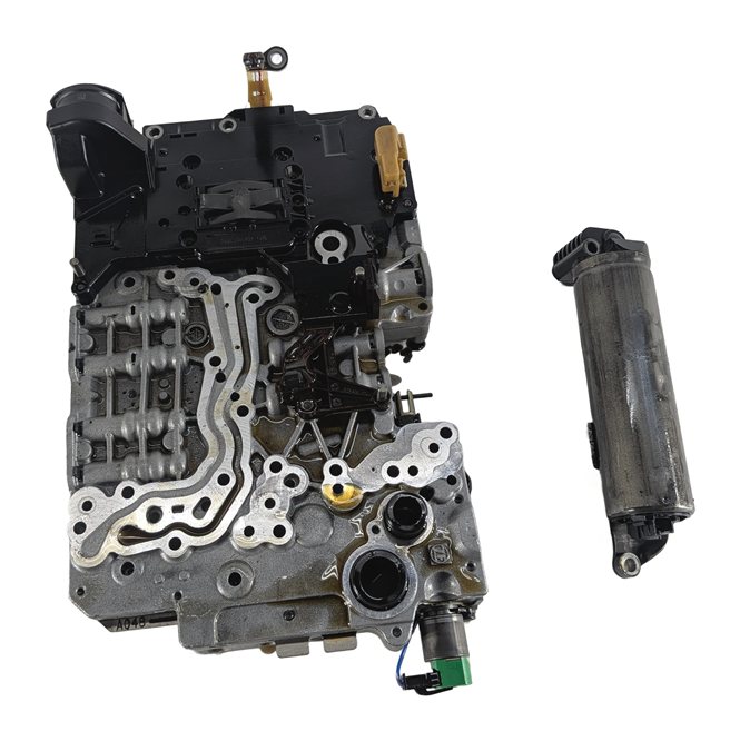 Thumbnail 3: 14-18 BMW 328i (F30) DIESEL 8HP-45 AT AUTO TRANSMISSION VALVE BODY w/ OIL PUMP