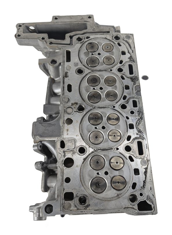2014-2018 BMW 328i X3 (F25 F30) 2.0L N47T TURBO DIESEL ENGINE CYLINDER HEAD