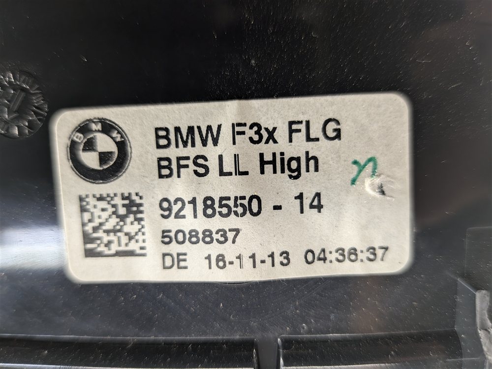 Thumbnail 8: 2014 BMW 328XID SEDAN (F30) FRONT RIGHT PASSENGER DASH HEAT AIR AC VENT (Black)