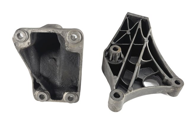 Thumbnail 2: 2014 BMW 328D (F30) 2.0L N47 ENGINE LEFT/RIGHT MOTOR MOUNT SUPPORT BRACKET SET/2