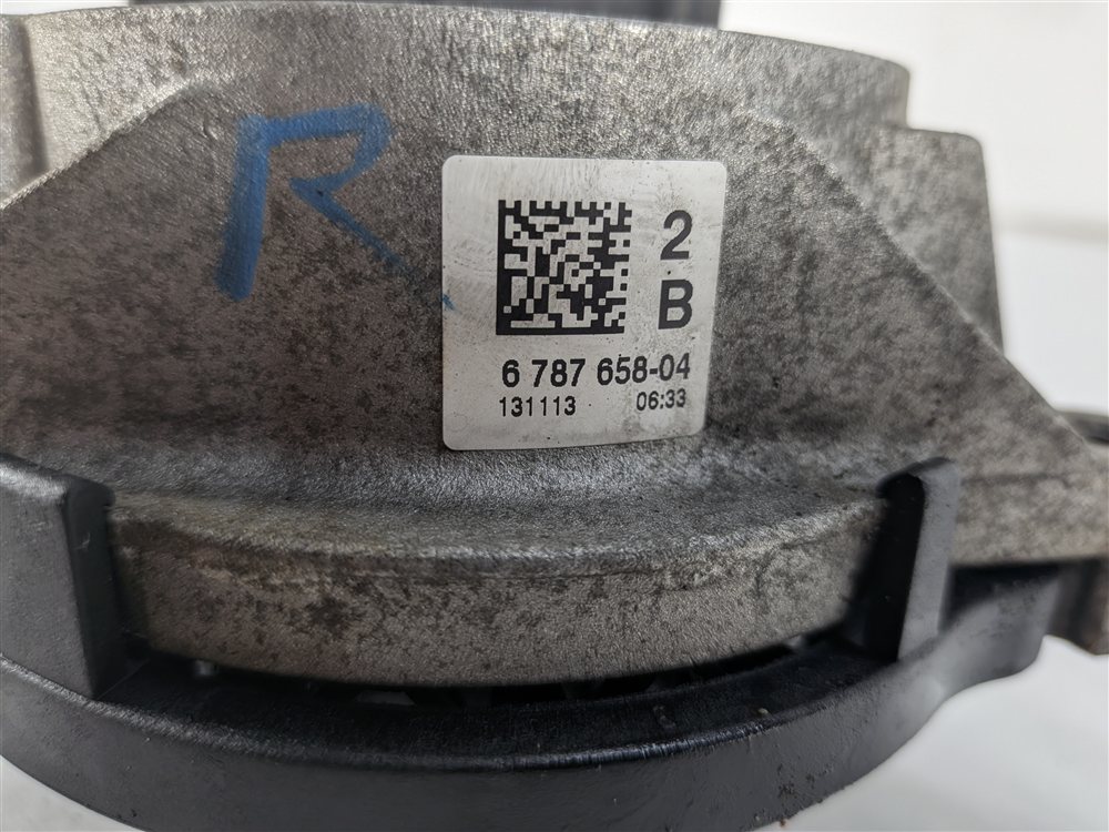 Thumbnail 9: 2014 BMW 328D (F30) 2.0L N47 DIESEL ENGINE LEFT/RIGHT MOTOR SUPPORT MOUNT SET/2