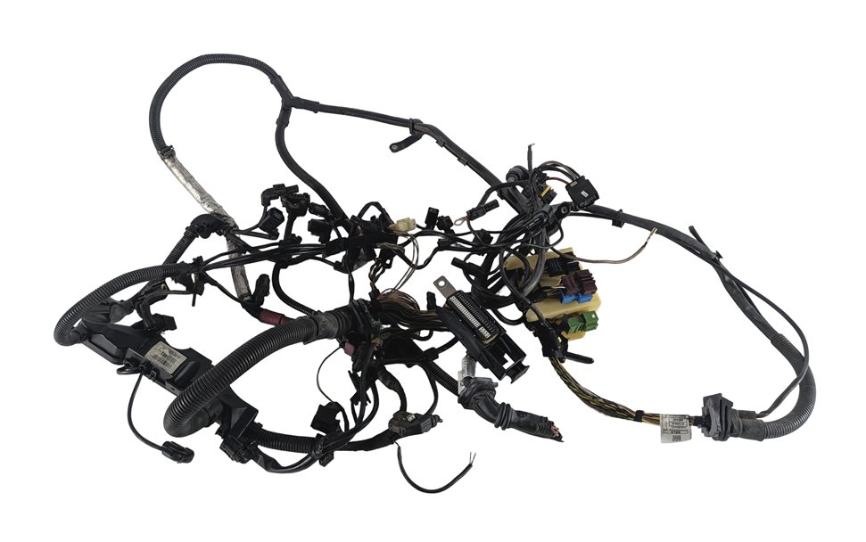 Thumbnail 3: 2014 BMW 328D (F30) 2.0L (N47) ENGINE MOTOR WIRE WIRING HARNESS LOOM w/ FUSE BOX