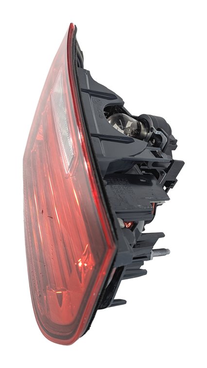 Thumbnail 5: 12-15 BMW 320i 328i 335i M3 (F30) SEDAN LEFT TRUNK INNER TAILLIGHT LIGHT LAMP