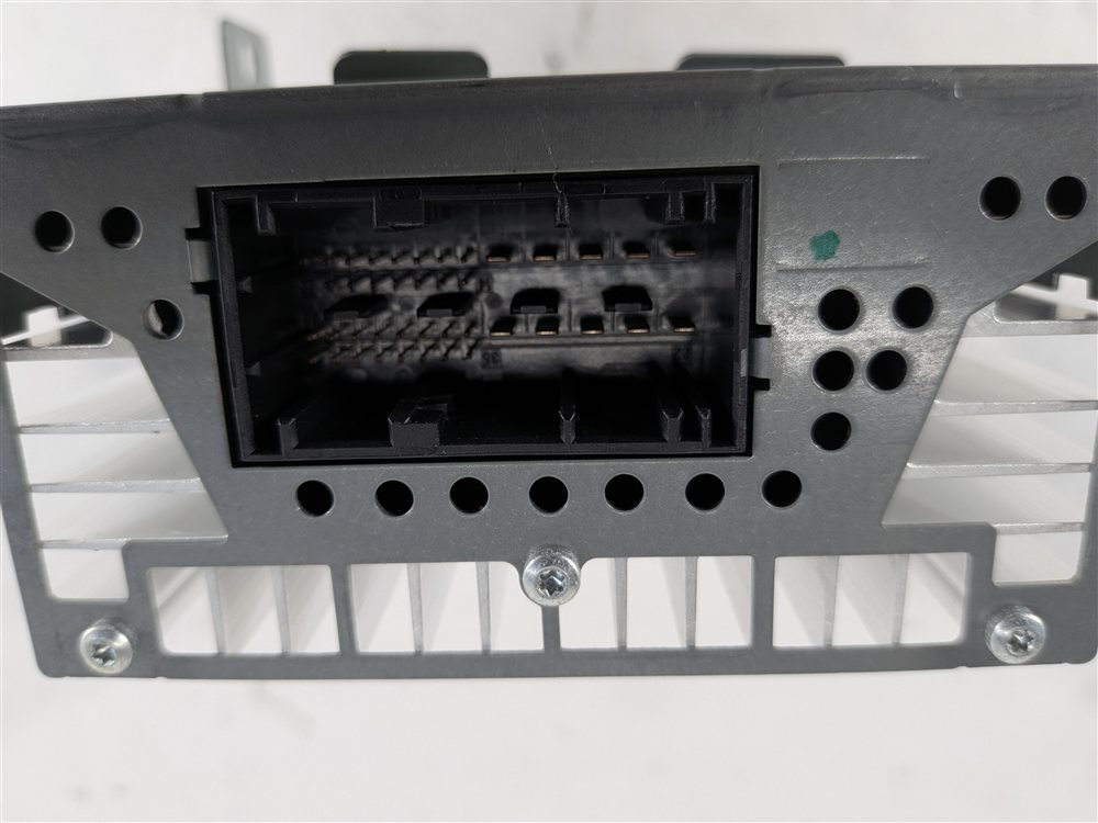 Thumbnail 10: 11-13 BMW 528i 535i 550i (F10) RADIO STEREO AUDIO AMP AMPLIFIER (HARMAN BECKER)