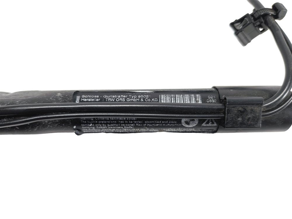 Thumbnail 8: 06-08 BMW 1 3 SERIES M3 (E82 E90) FRONT LEFT SEAT BELT BUCKLE RECEIVER (Black)